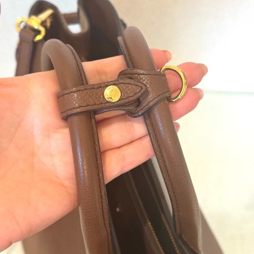 Burberry Large Chestnut Leather Tote - Picture 6 of 14